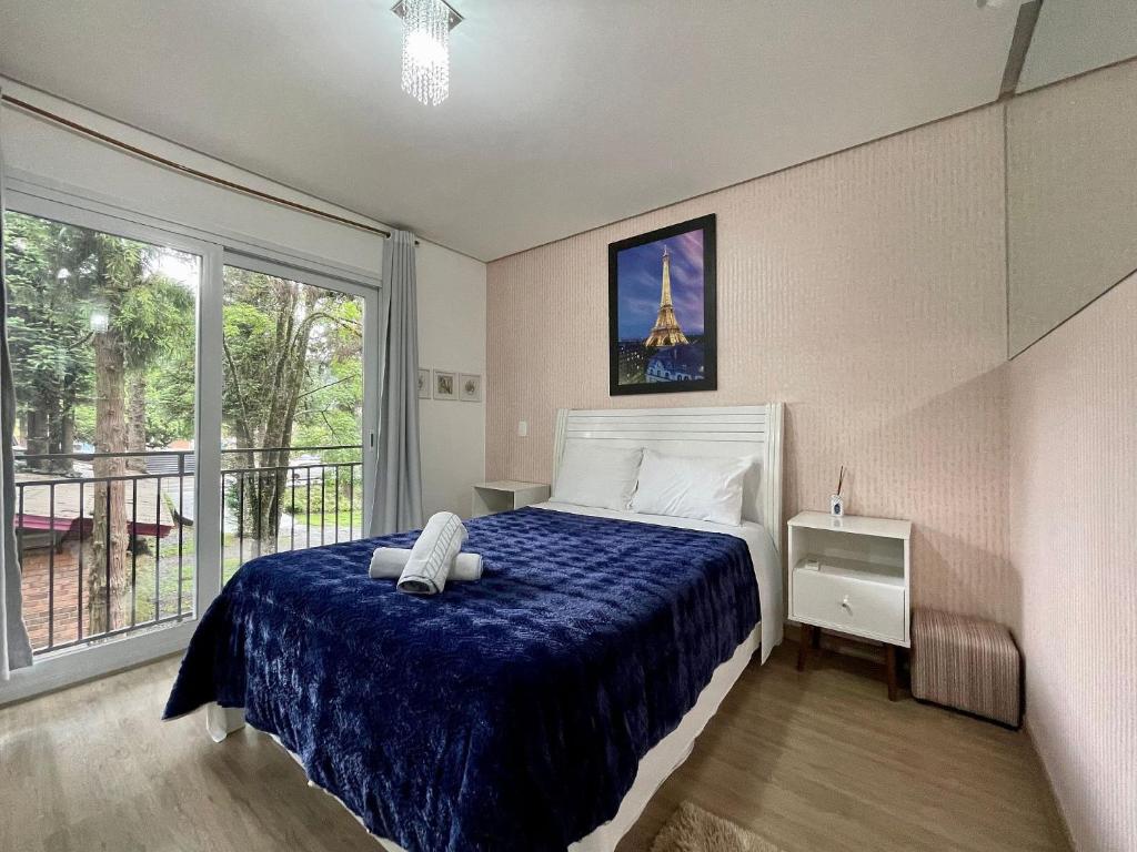 Loft Gramado - Rua Tia Rita Junto aos principais Fondues room 1